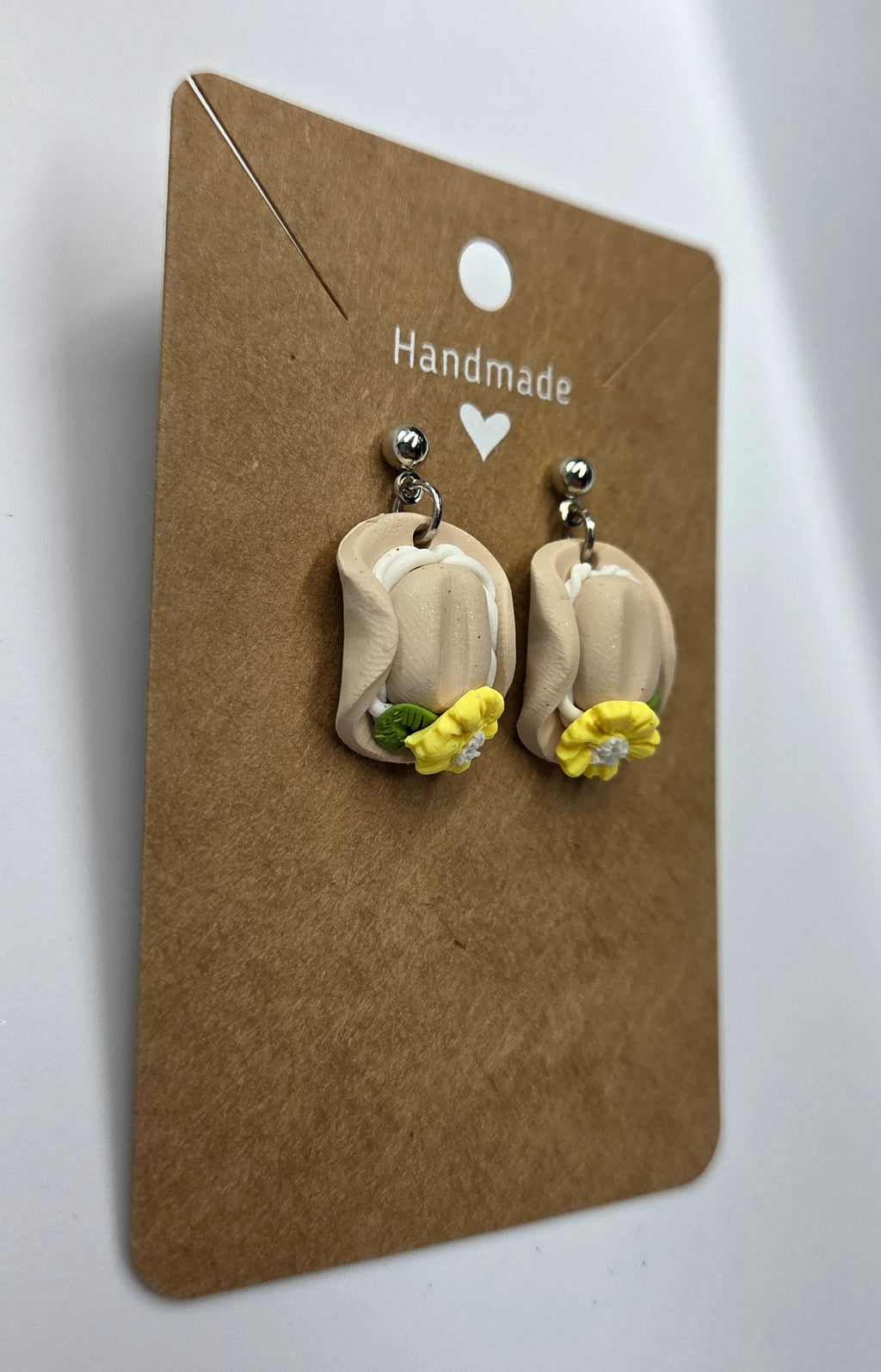 Cow Girl Hat With Yellow Flower Stud Dangle Earrings!