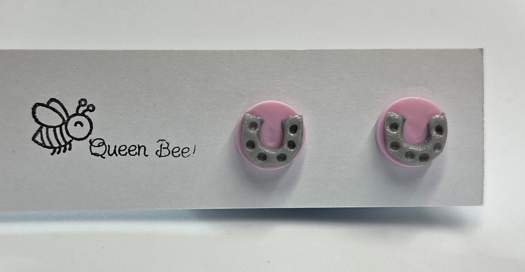 Lucky Horse Shoe Stud Earrings!