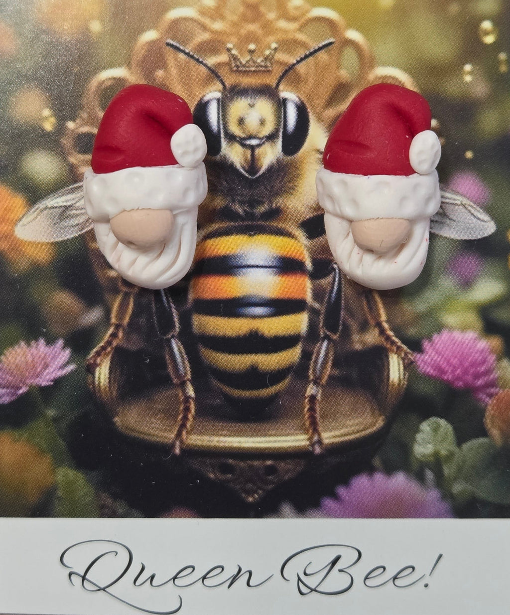 CUTE SANTA STUD EARRINDS!