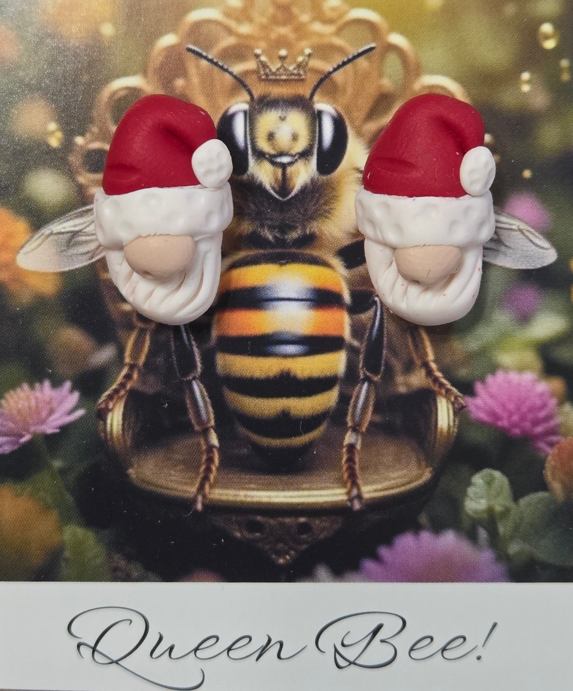 CUTE SANTA STUD EARRINDS!