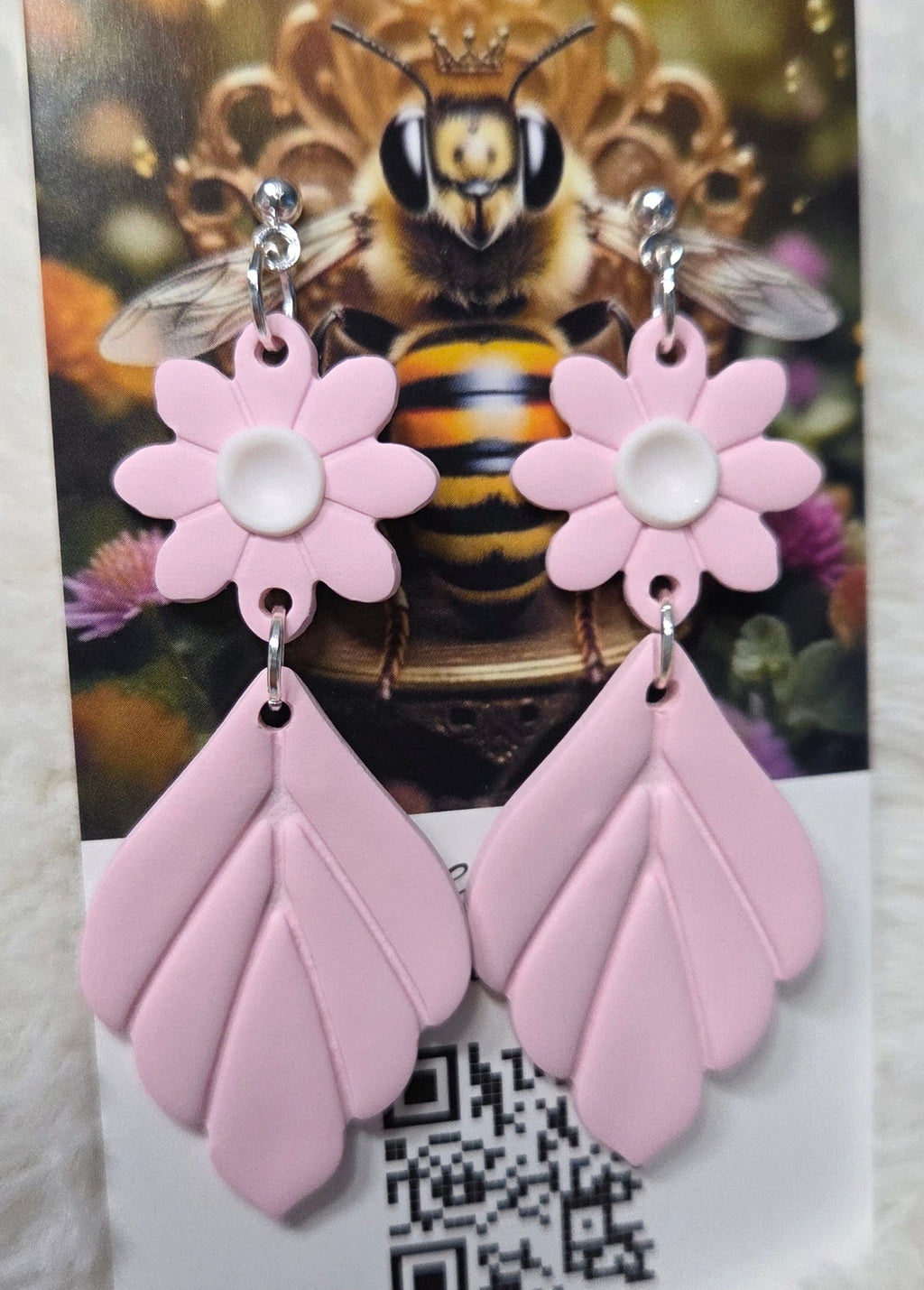 FLOWER DANGLE EARRINGS!