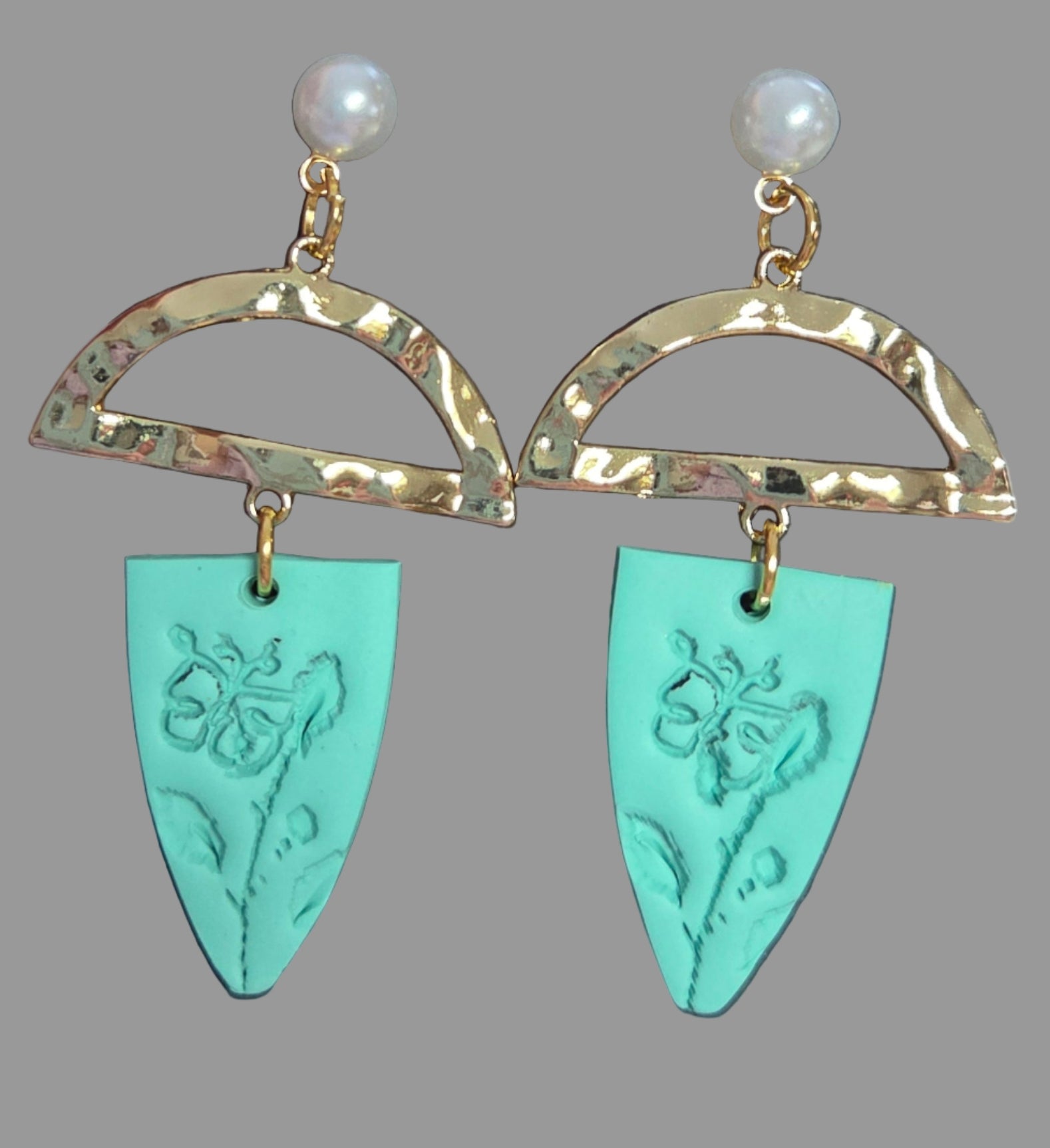 GOLDEN DROP TEAL BUTTERFLY EARRING!