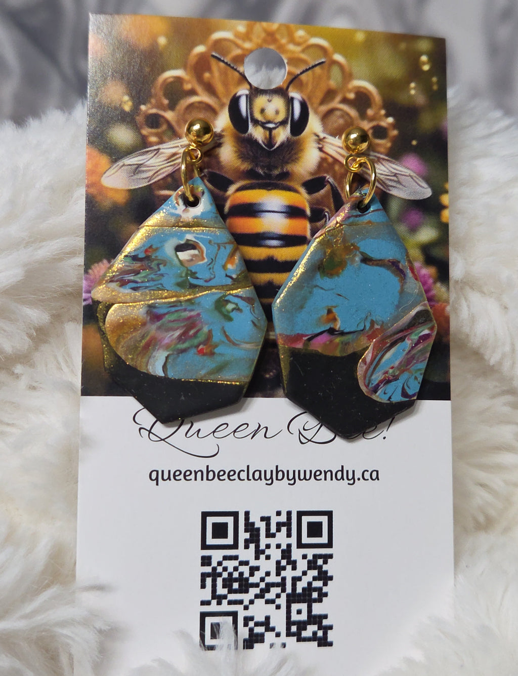 EYES ART DANGLE EARRINGS!