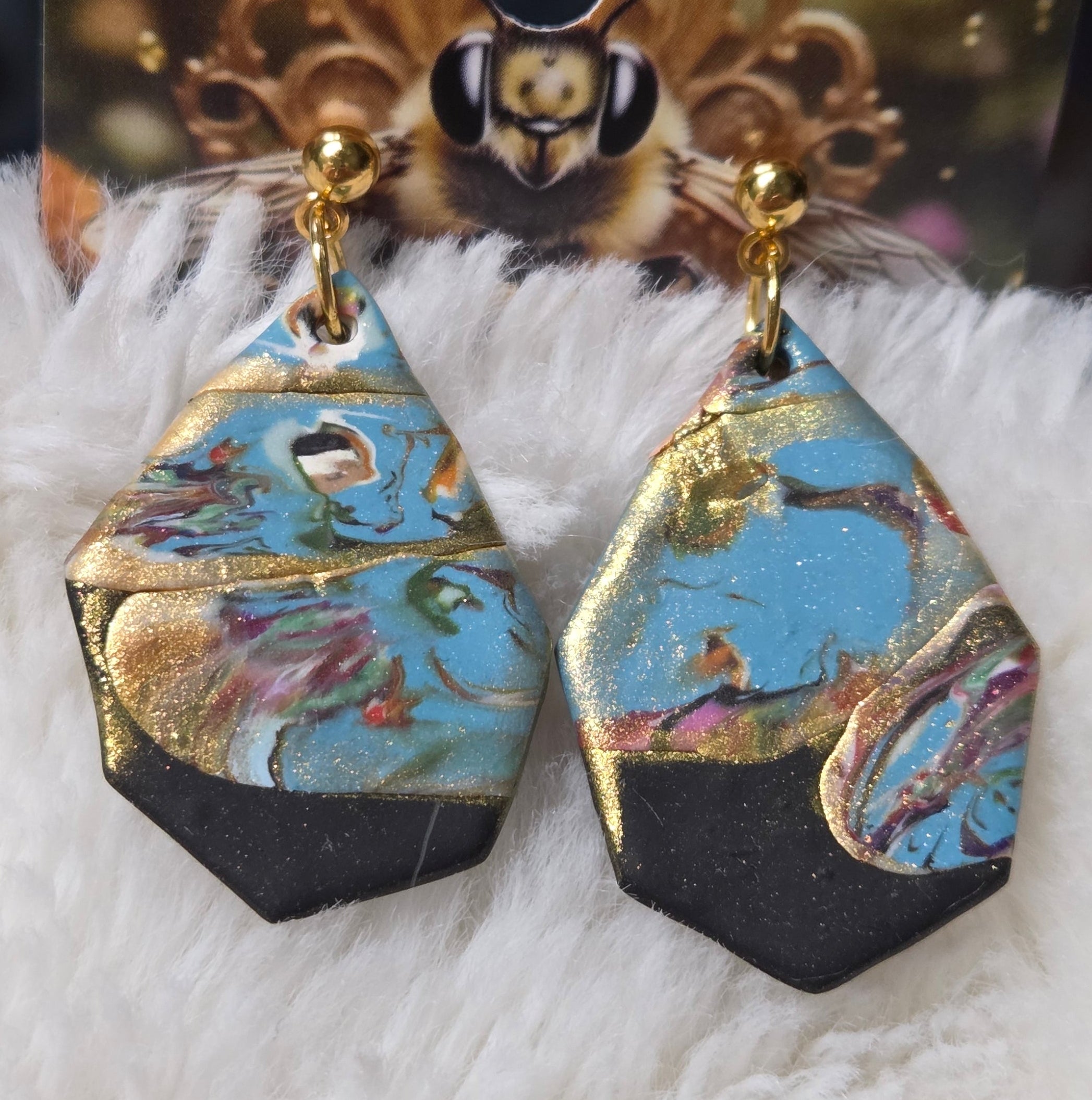 EYES ART DANGLE EARRINGS!