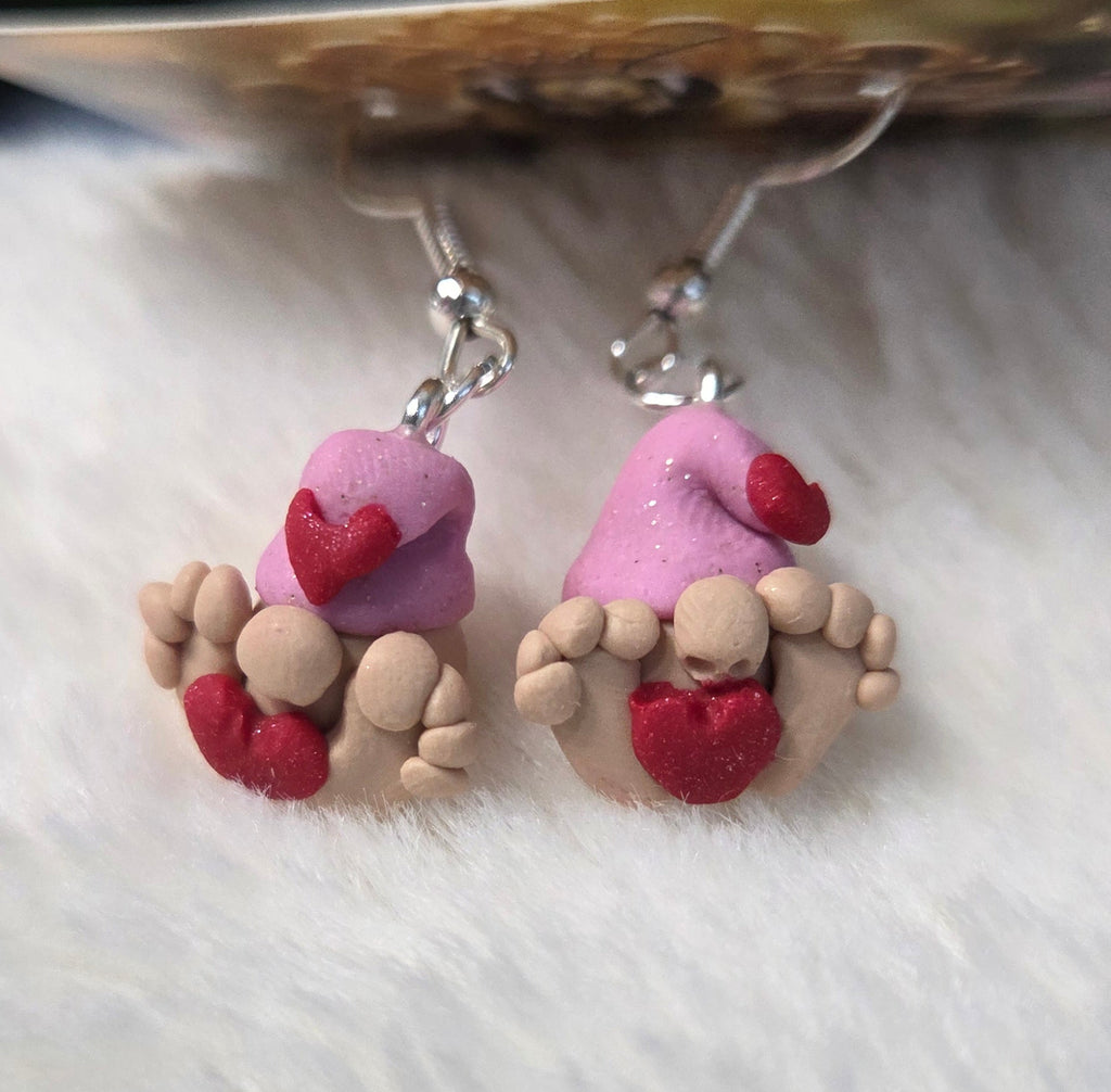 GNOMES LOVES YOU DANGLE EARRING!