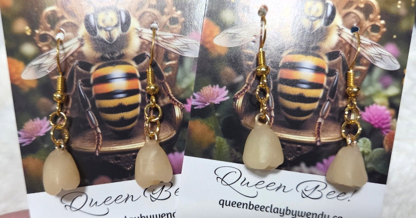 TEETH DANGLE EARRINGS!