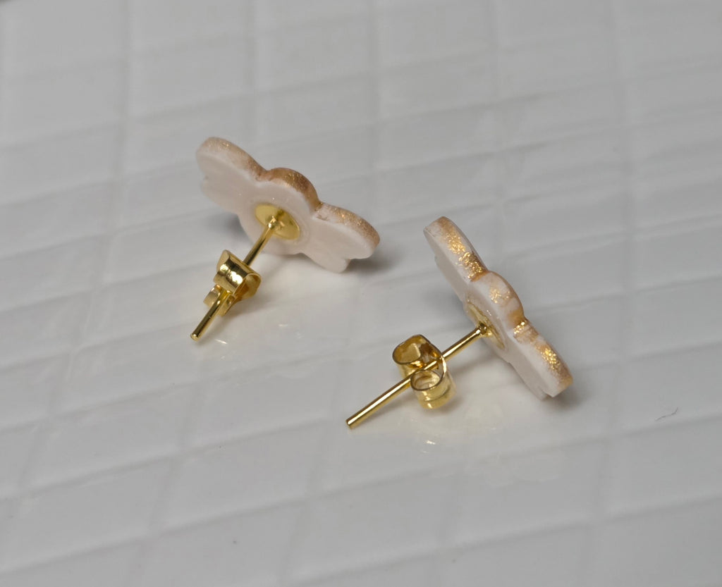 GOLDEN BEE STUD EARRINGS!