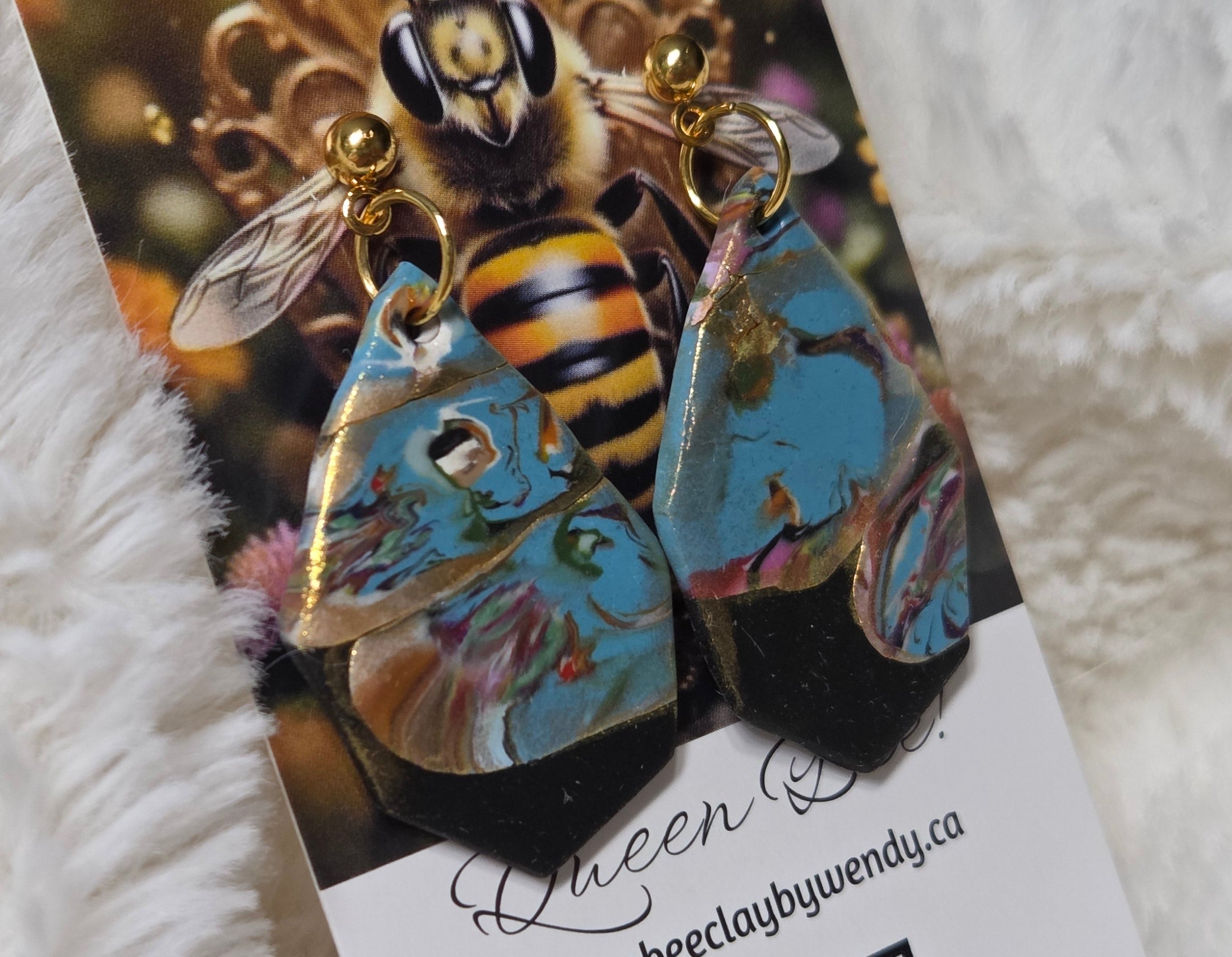 EYES ART DANGLE EARRINGS!