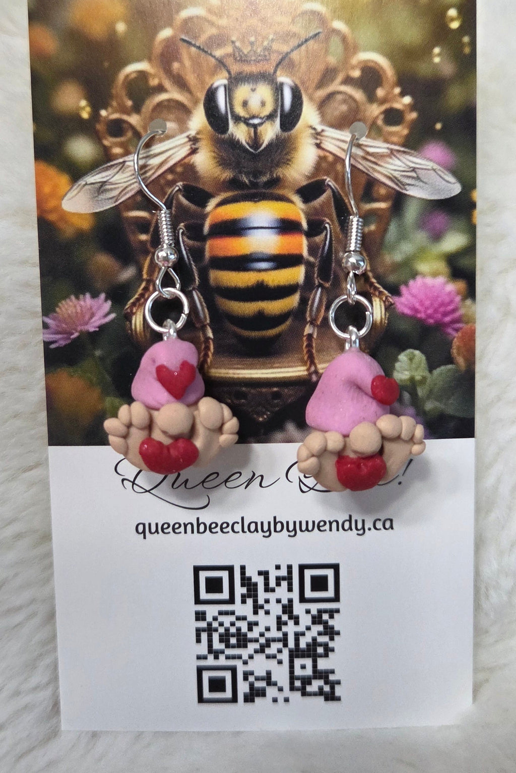 GNOMES LOVES YOU DANGLE EARRING!